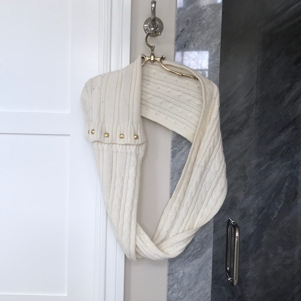 Wrap scarf